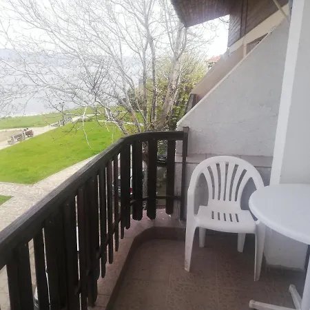 антон петров Pensión Nesebar