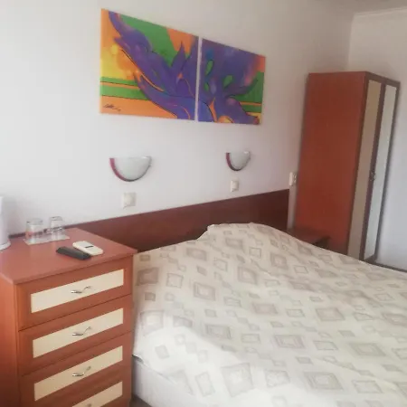 Pensión антон петров 3*