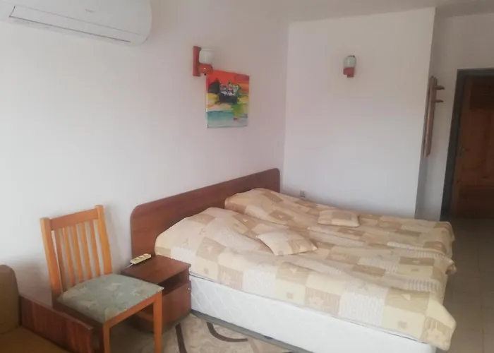 антон петров * Nesebar